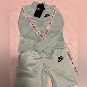 Toddler 4t girl 2pc set mint color
